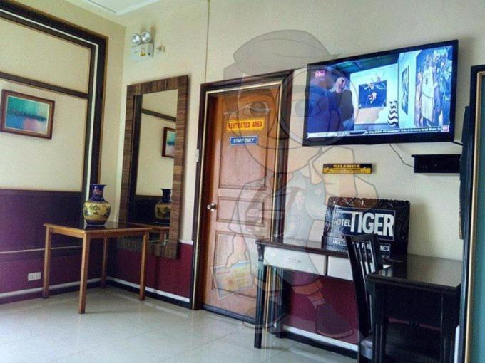 Tiger Hotel Анхелес Экстерьер фото